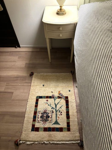 20240425gabbeh1_520x500_a2a835