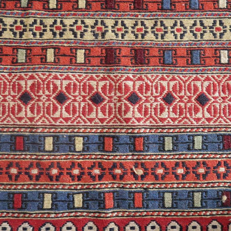 ペルシャ絨毯　キリム　手織者　ウール100% SHIRAZ ラグ 145x66 新品 ペルシャ絨毯 手織り キリム ウール 草木染め 幾何学模様