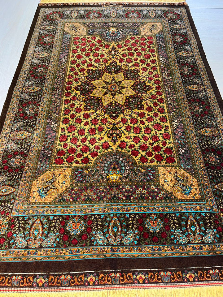 高級ペルシャ絨毯クム産シルク100%  ラジャビアン工房 164×100cm(FN-10011)