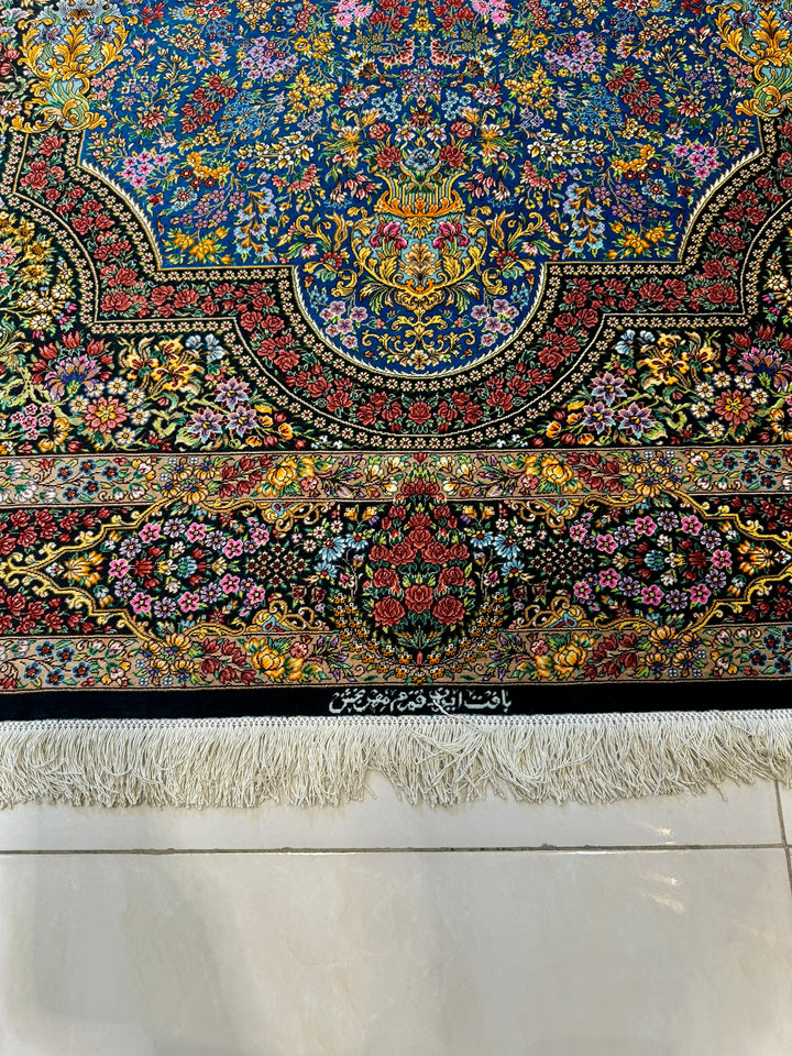 高級ペルシャ絨毯クム産シルク100%  メフルバフ工房  200×130cm(FN-10021)