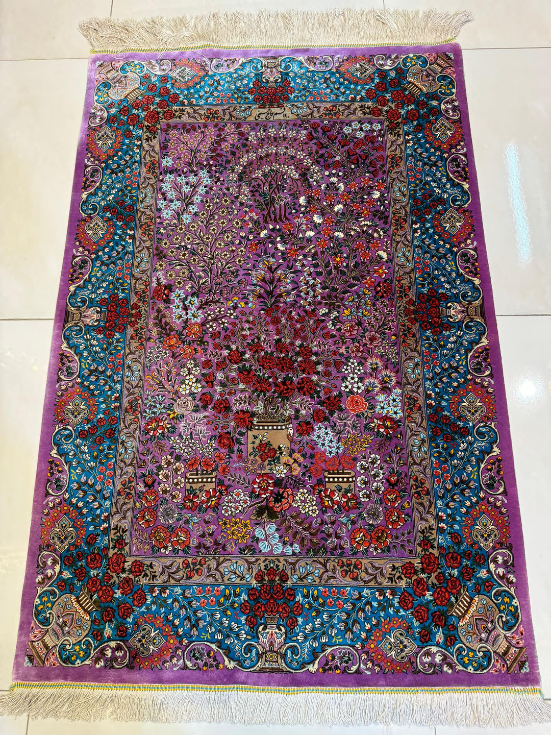 高級ペルシャ絨毯クム産シルク100% ハジ・ホセイニ 120×80cm(FN-10046)