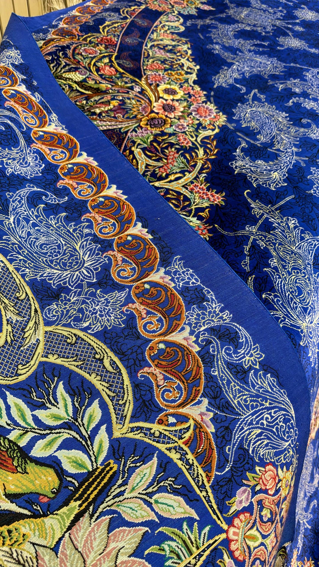 高級ペルシャ絨毯クム産シルク100% ジャムシディ工房 296×196cm(FN-10048)