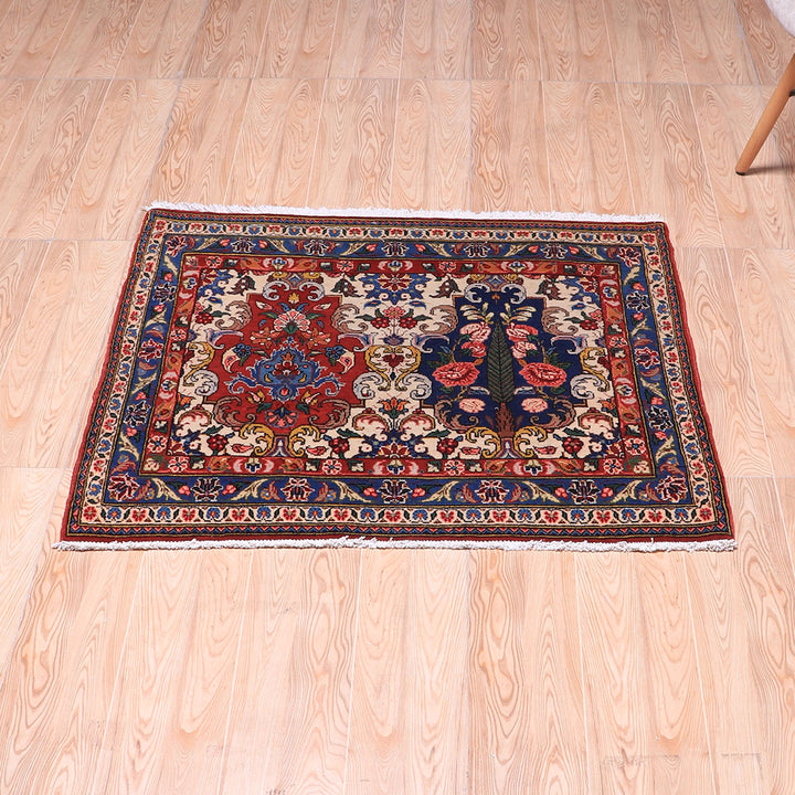 ペルシャ絨毯(イラン産)イスファハンアンティーク 94×81cm(FS-70051)