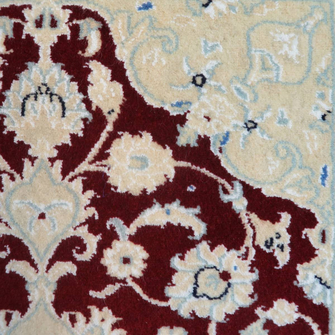 ペルシャ絨毯イランのナイン産ウール手織り玄関サイズ93×62cm(FS-488N)厚みの画像3