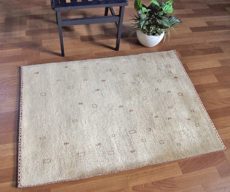 ゾランヴァリ　ギャッベ（ラグサイズ）・アマレ　1．17×0．8ｍ ギャッベ,ラグ,アマレ,117×85cm,ゾランヴァリ,手織り,ウール絨毯