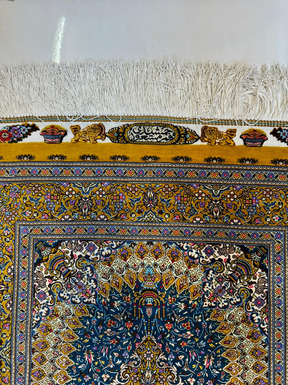 高級ペルシャ絨毯クム産シルク100％ ジャムシディ工房 90×61cm（FN 
