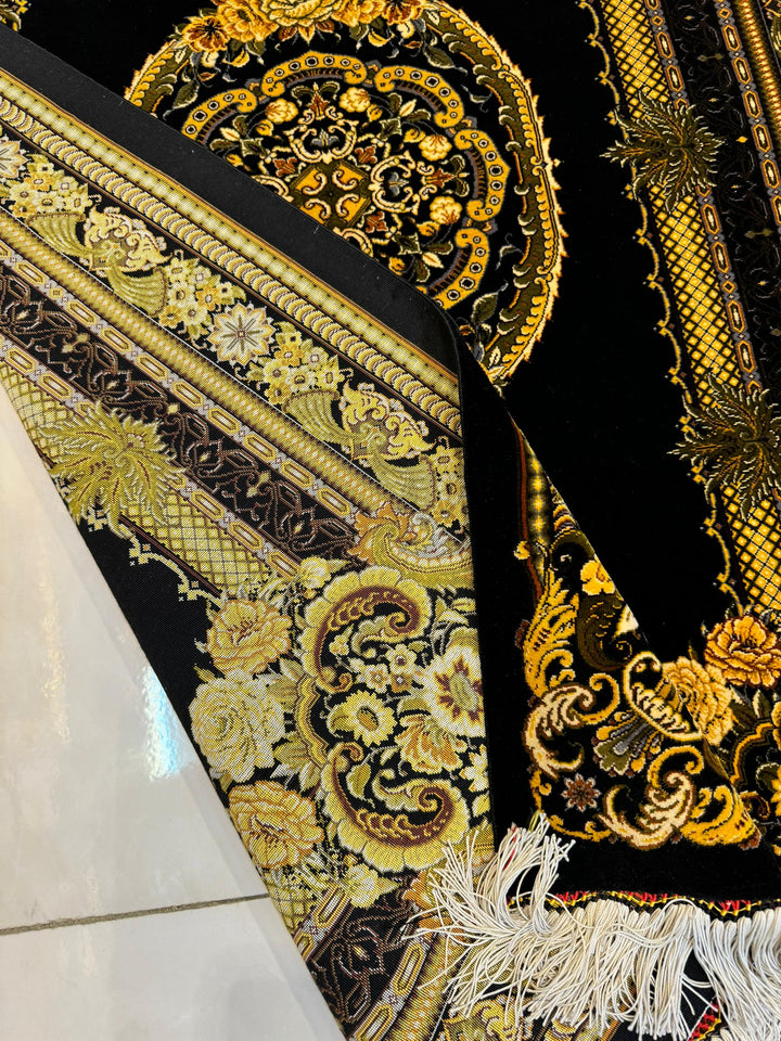 高級ペルシャ絨毯クム産シルク100％  イスラミ工房 125×85cm（FN-10038）