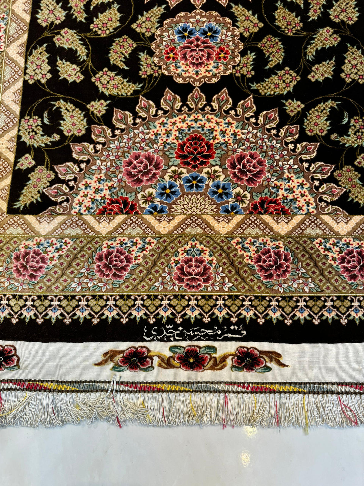 高級ペルシャ絨毯クム産シルク100％ ジャディ工房 123×78cm（FN-10039 