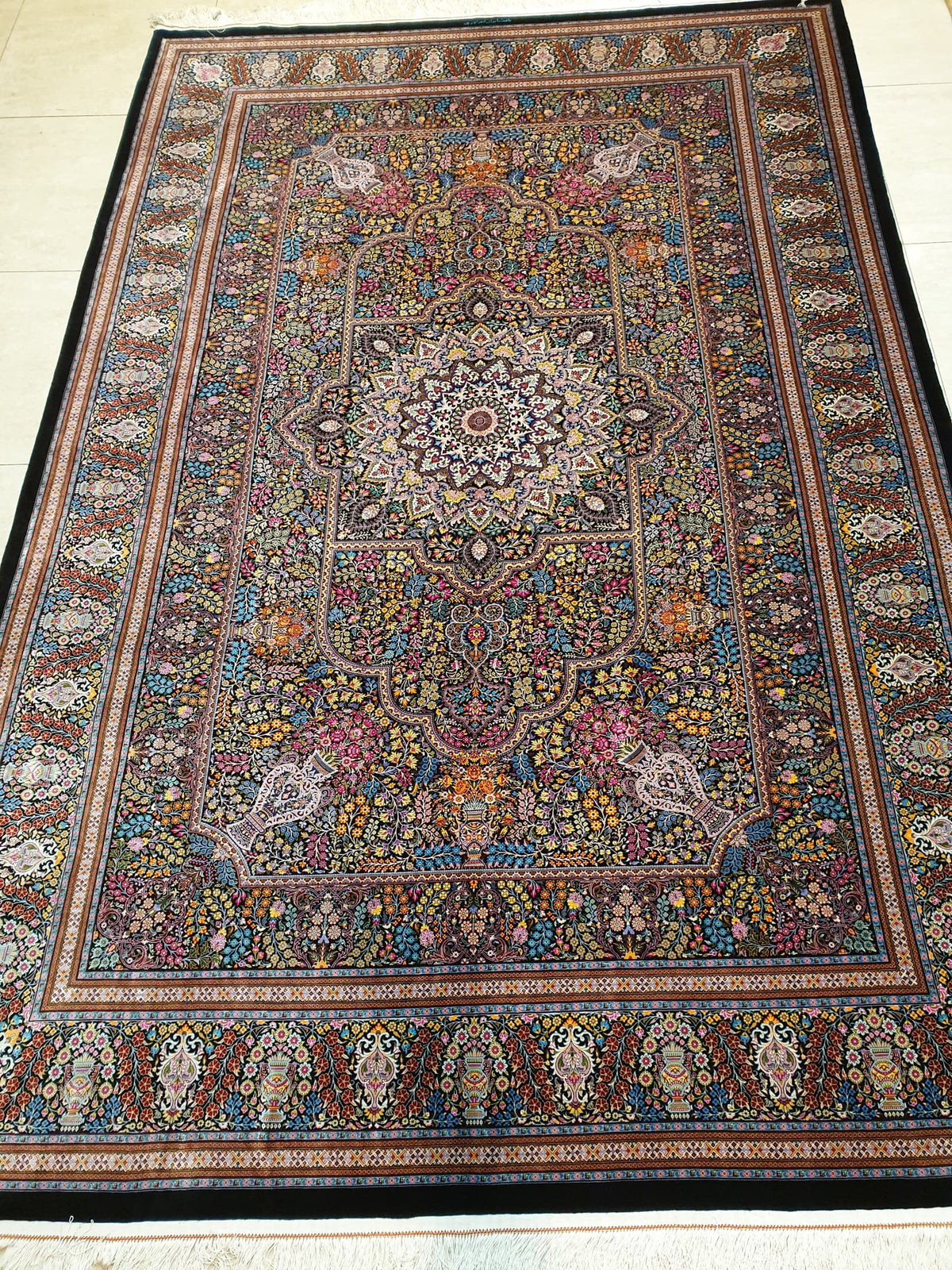高級ペルシャ絨毯クム産シルク100％ ノウリ工房 300x203cm（FN-10049 