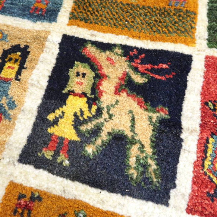 【セミオーダー受付中】  サイズ変更OK　カラー変更OK イラン　シラーズ産　ギャッベ 　（bl-10026）