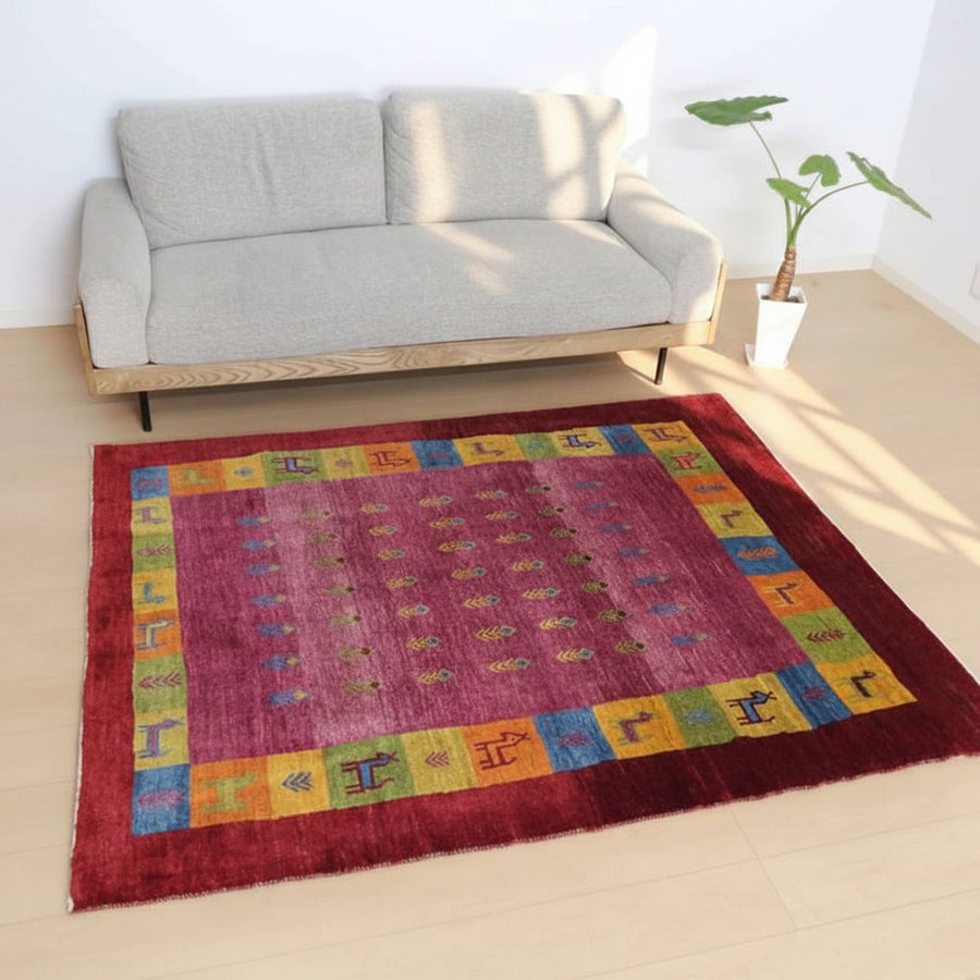 ギャッベ（ギャベ） 199×143cm（BL-10030）イラン産の使用イメージ写真