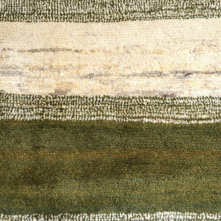 【セミオーダー受付中】  サイズ変更OK　カラー変更OK イラン　シラーズ産　ギャッベ 　（bl-10377）