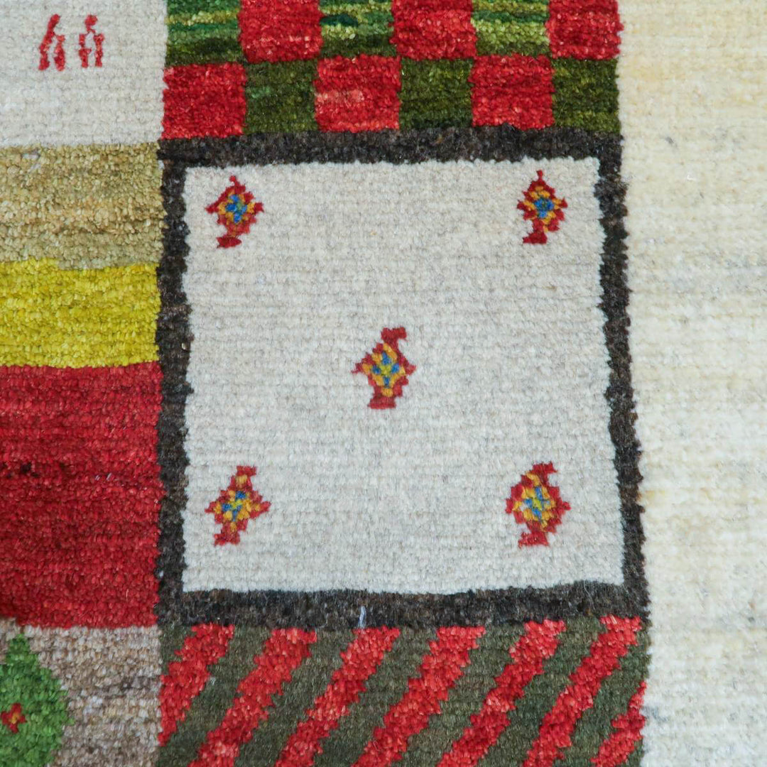 【セミオーダー受付中】  サイズ変更OK　カラー変更OK イラン　シラーズ産　ギャッベ 　（bl-11338）