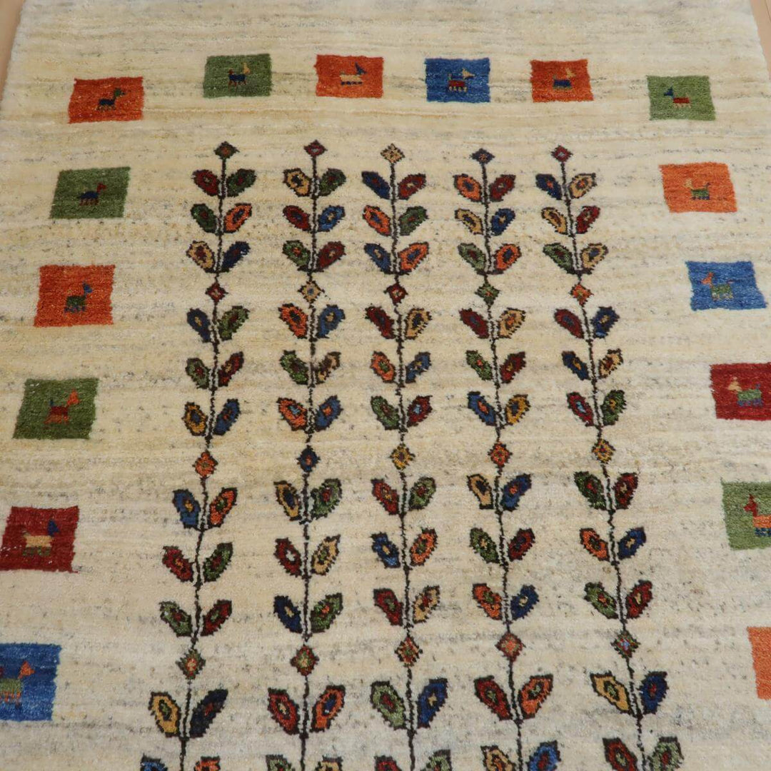 【セミオーダー受付中】  サイズ変更OK　カラー変更OK イラン　シラーズ産　ギャッベ 　（bl-11355）