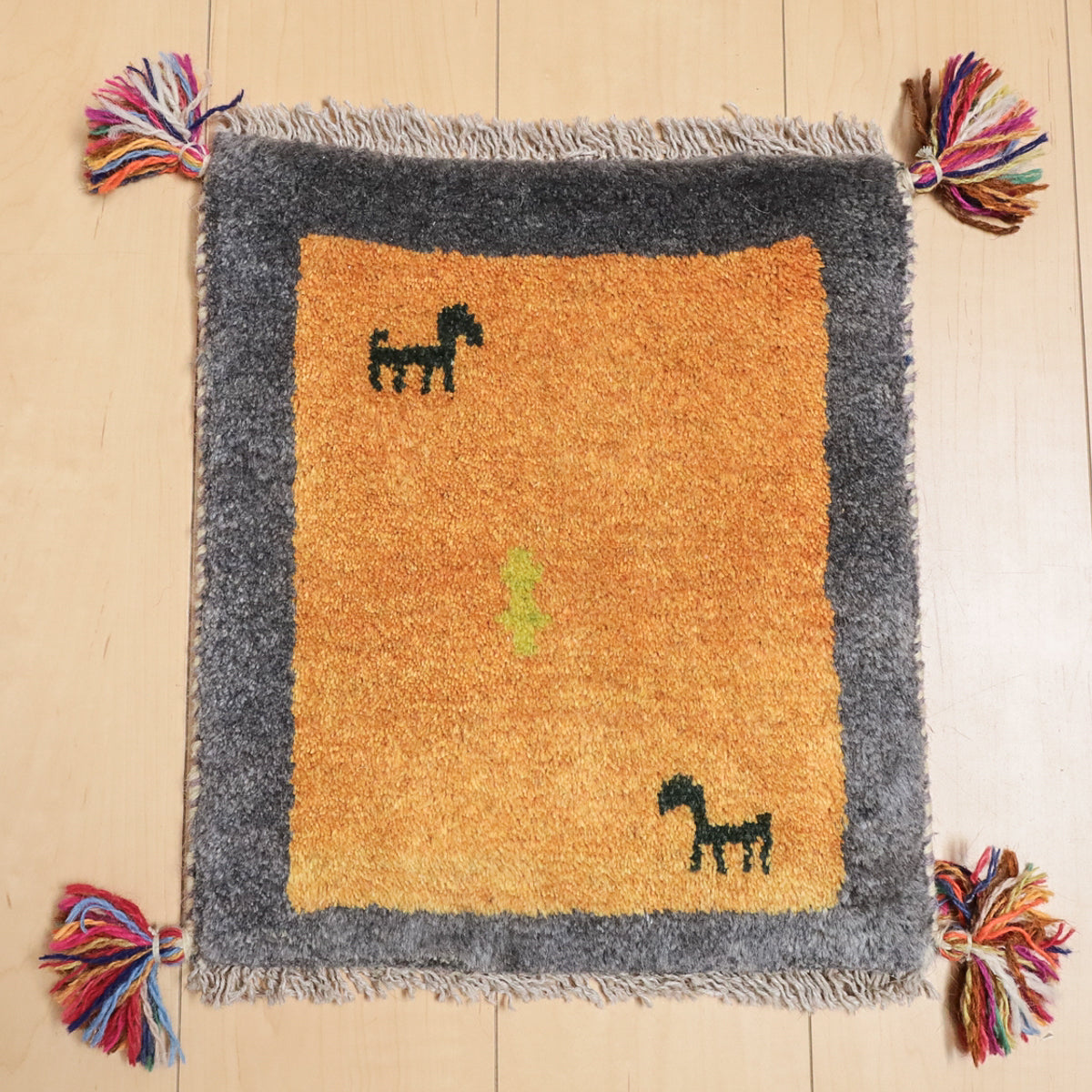手織りギャッベ,ラグ,41×37cm|オレンジ&グレー馬モチーフ・シンプル 手織りギャッベ,ラグ,41×37cm|オレンジ&グレー馬モチーフ・シンプル