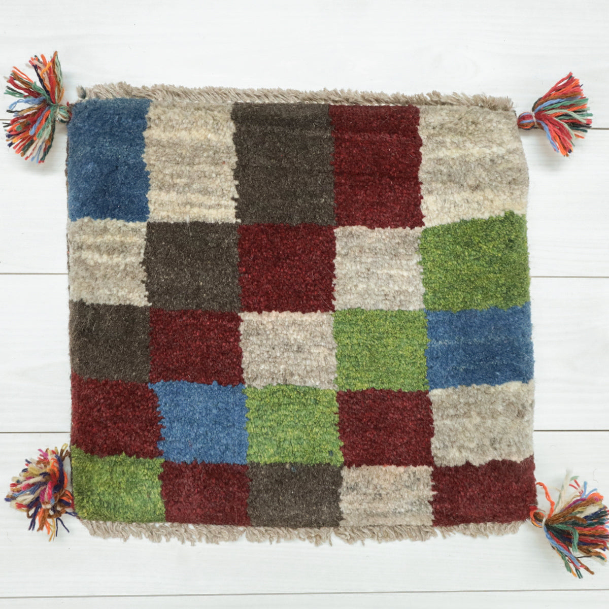 ギャッベ ラグ ミニサイズ 39×39cm カラフル 手織り 手織りギャッベ,チェック柄ミニラグ,39×44cm｜カラフルウール・北欧