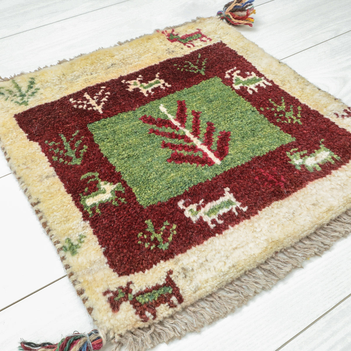 o*)様 ギャッベ 手織りギャッベ,ミニラグ,39×39cm｜グリーン×ボルドー動物＆ツリー柄