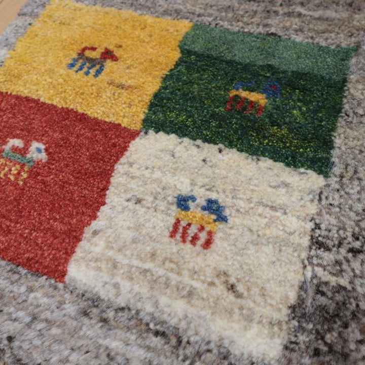 ギャッベ（ギャベ）ラティーフ　40×38cm（BP-12998）