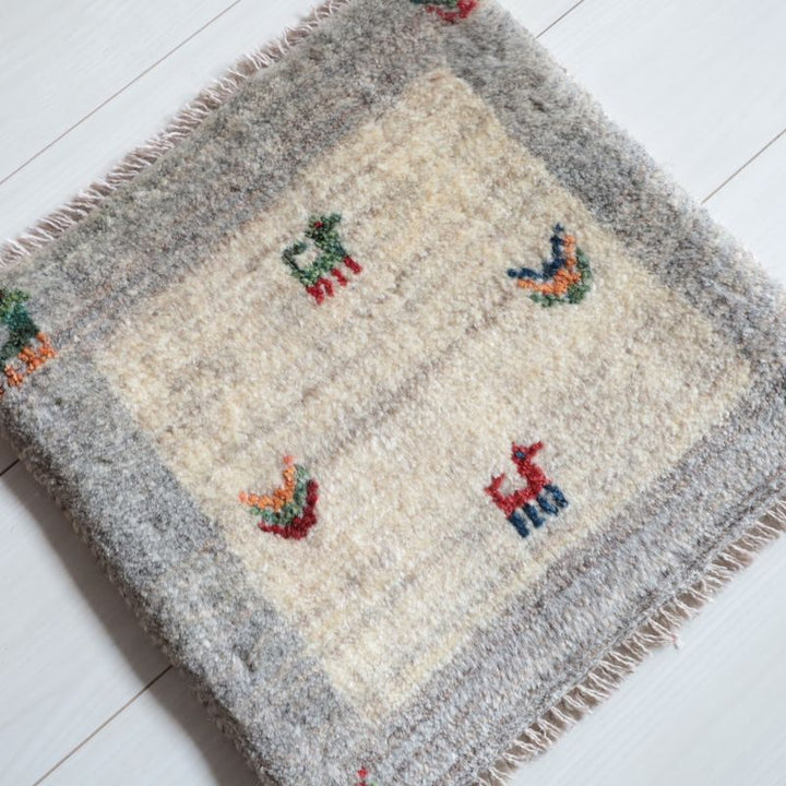 ギャッベ（ギャベ）ラティーフ　40×41cm（BP-13057）