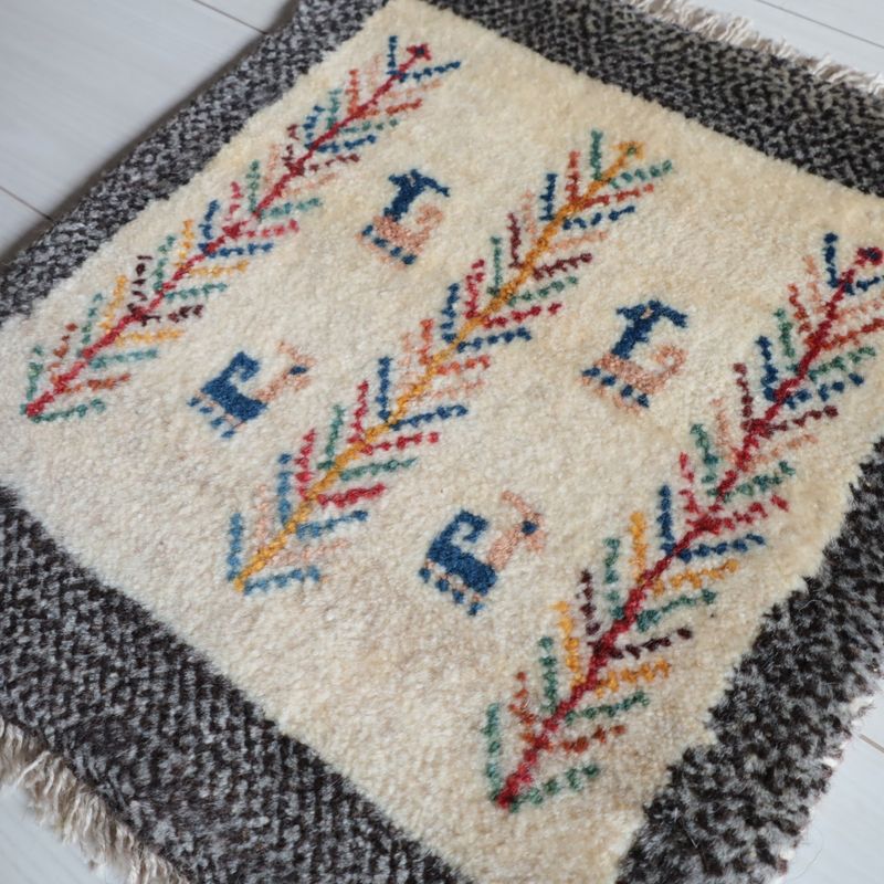 ギャッベ（ギャベ）ラティーフ　42×39cm（BP-13058）