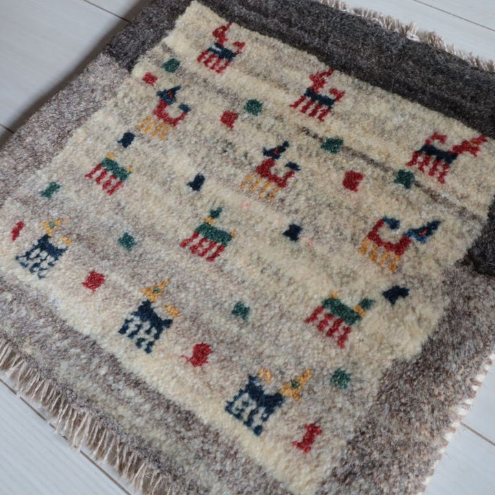 ギャッベ（ギャベ）ラティーフ　38×40cm（BP-13060）