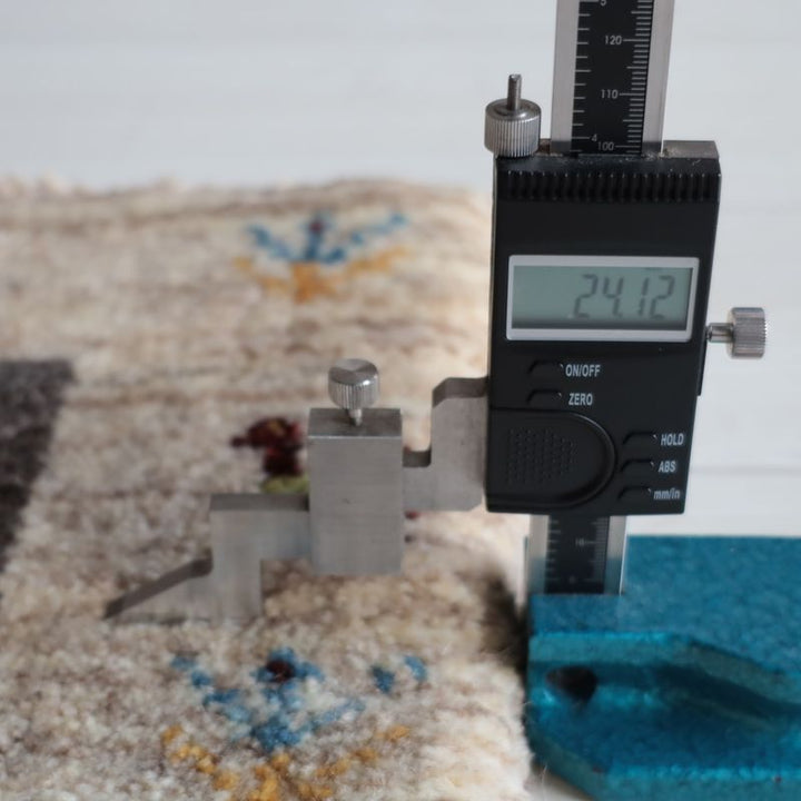 ギャッベ（ギャベ）ラティーフ　39×40cm（BP-13061）