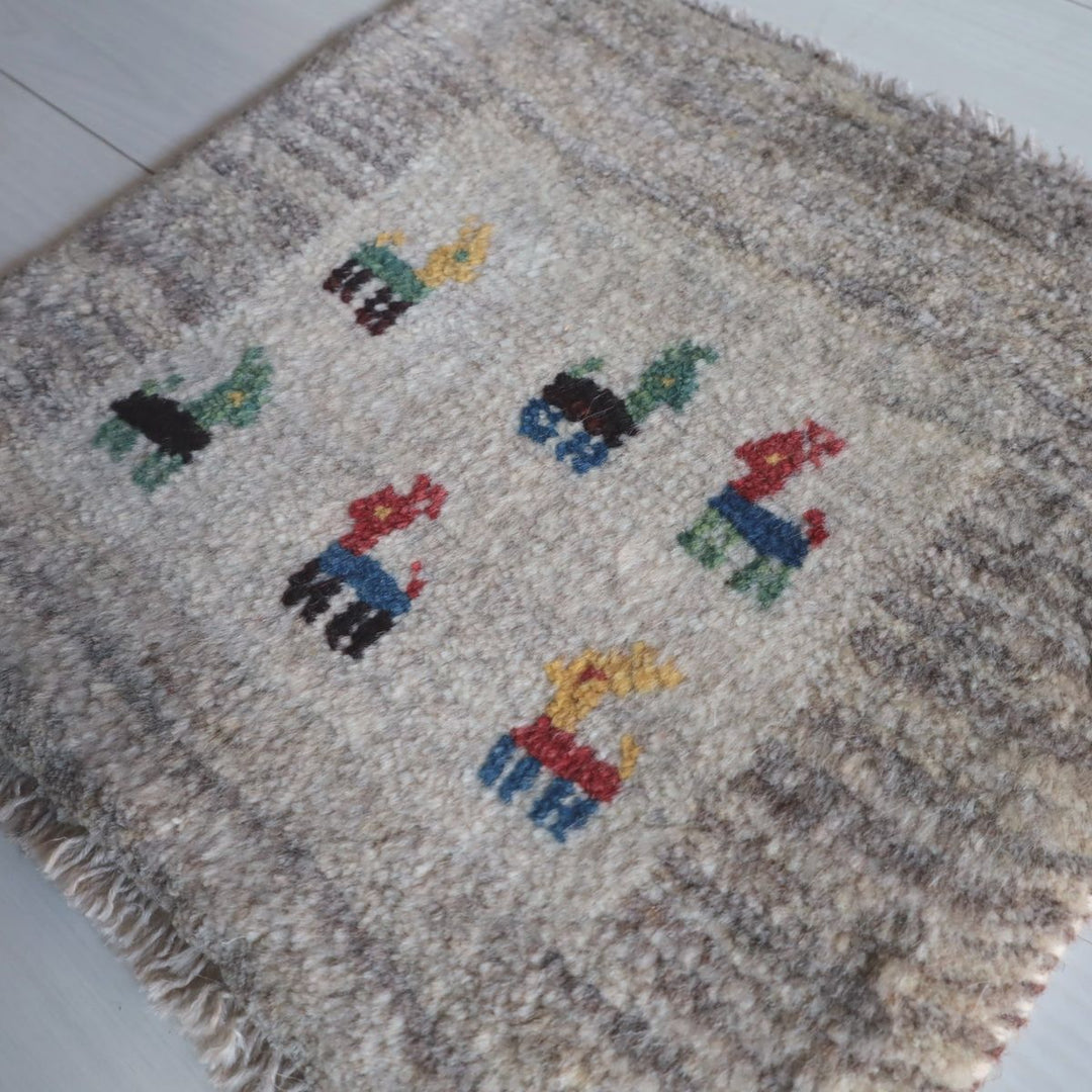 ギャッベ（ギャベ）ラティーフ　38×41cm（BP-13066）