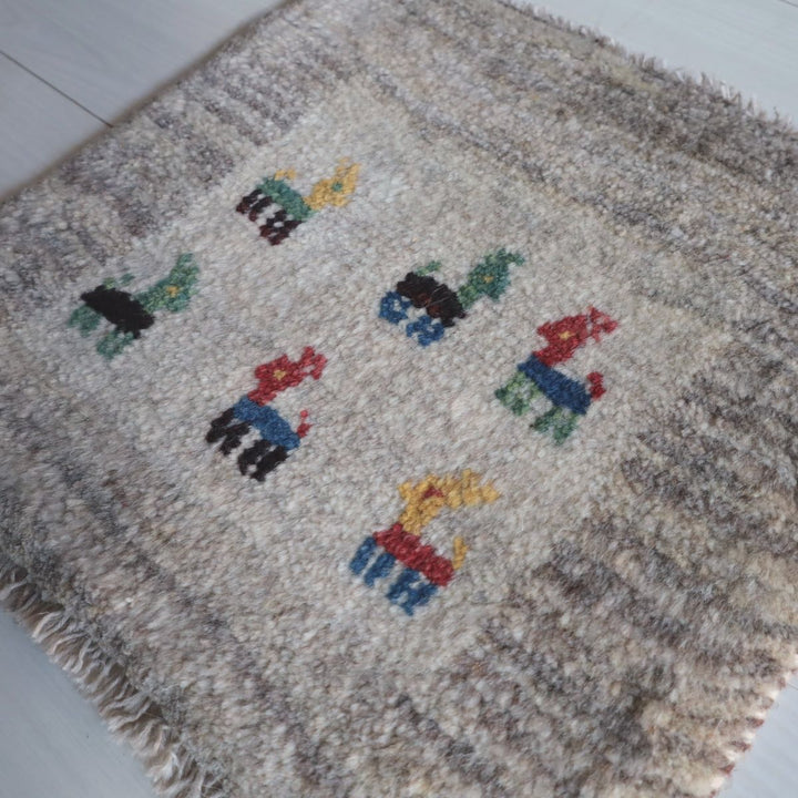 ギャッベ（ギャベ）ラティーフ　38×41cm（BP-13066）