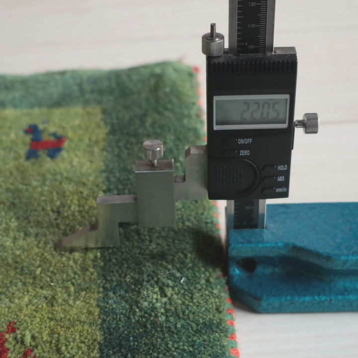 ギャッベ（ギャベ）ラティーフ　40×37cm（BP-13070）