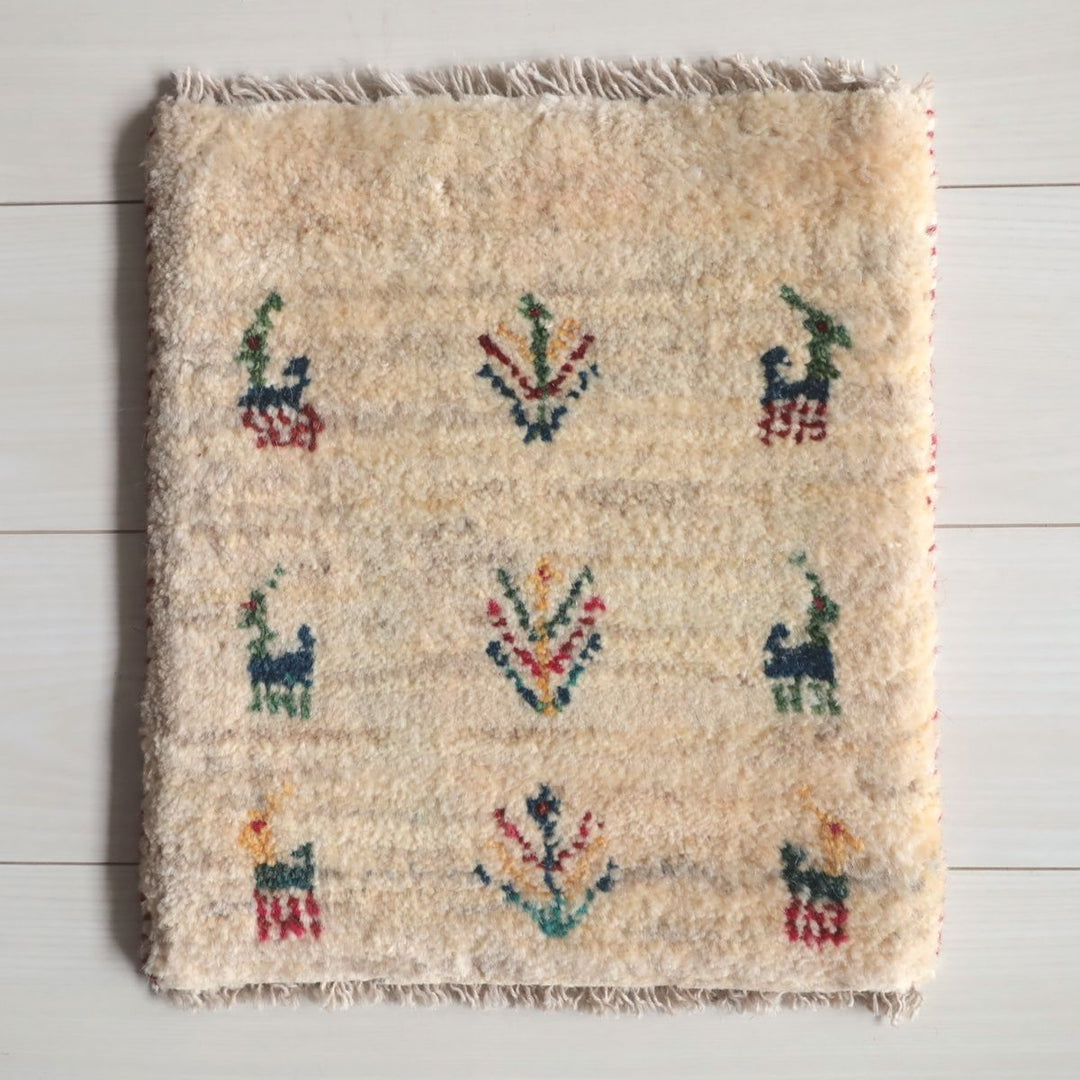 ギャッベ（ギャベ）ラティーフ　39×35cm（BP-13074）