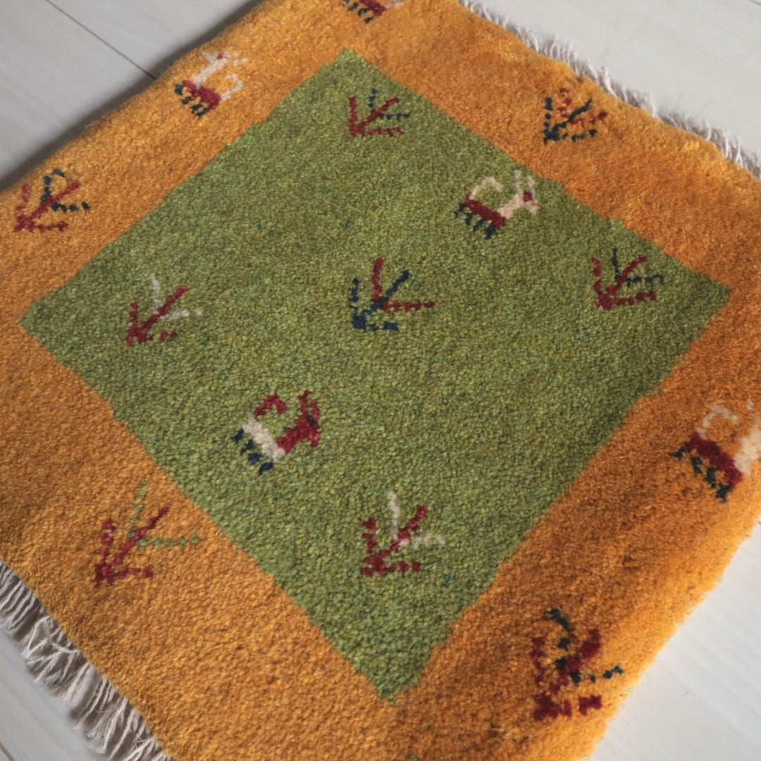 ギャッベ（ギャベ）ラティーフ　42×43cm（BP-13076）