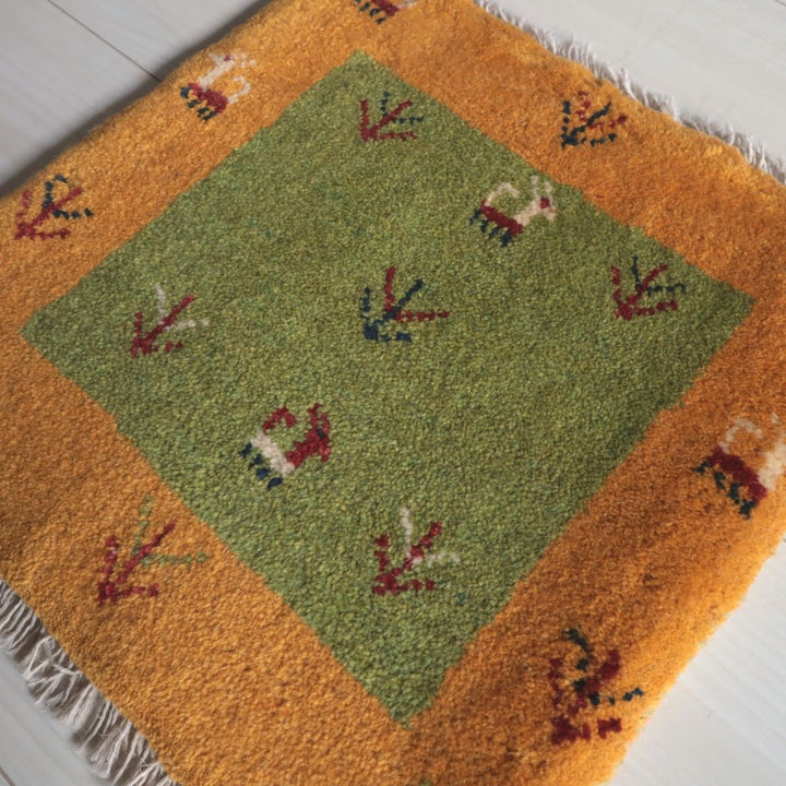 ギャッベ（ギャベ）ラティーフ　42×43cm（BP-13076）