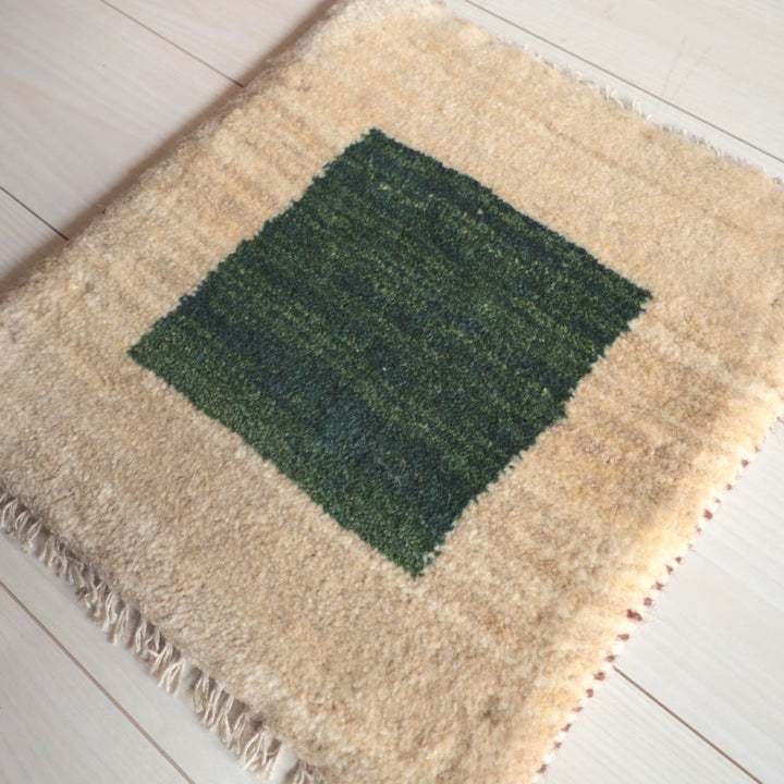 ギャッベ（ギャベ）ラティーフ　39×37cm（BP-13078）