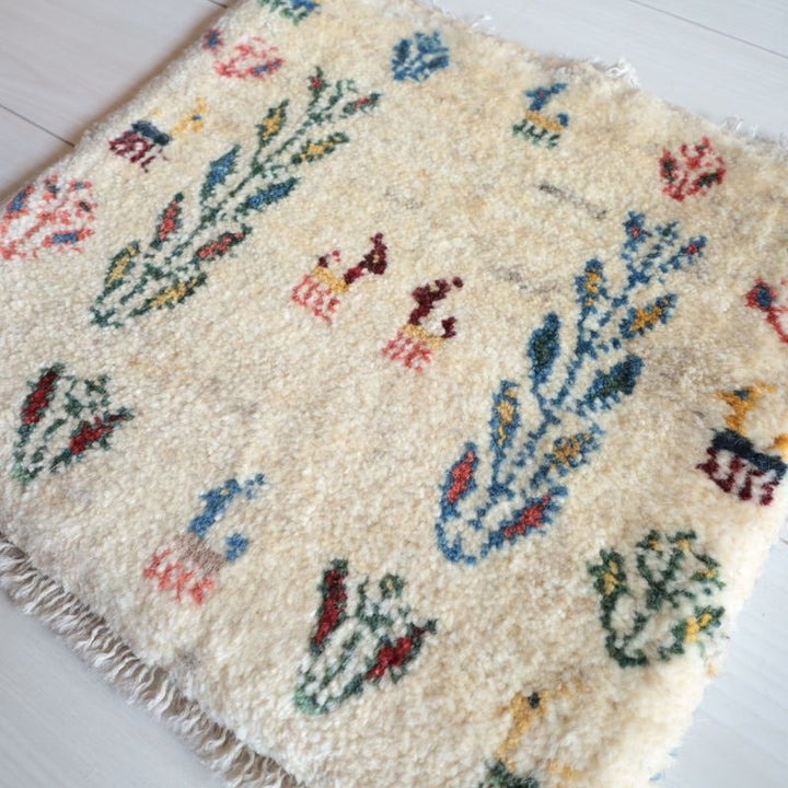 ギャッベ（ギャベ）ラティーフ　40×42cm（BP-13080）