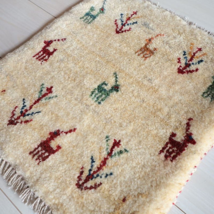 ギャッベ（ギャベ）ラティーフ　44×40cm（BP-13084）