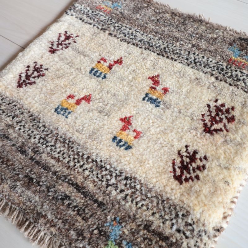 ギャッベ (ラティーフ) 41×39cm（BP-13091） – ギャッベ＆ペルシャ絨毯