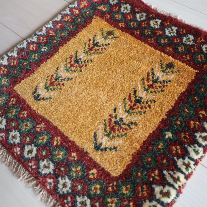 ギャッベ（ギャベ）ラティーフ　42×41cm（BP-13092）