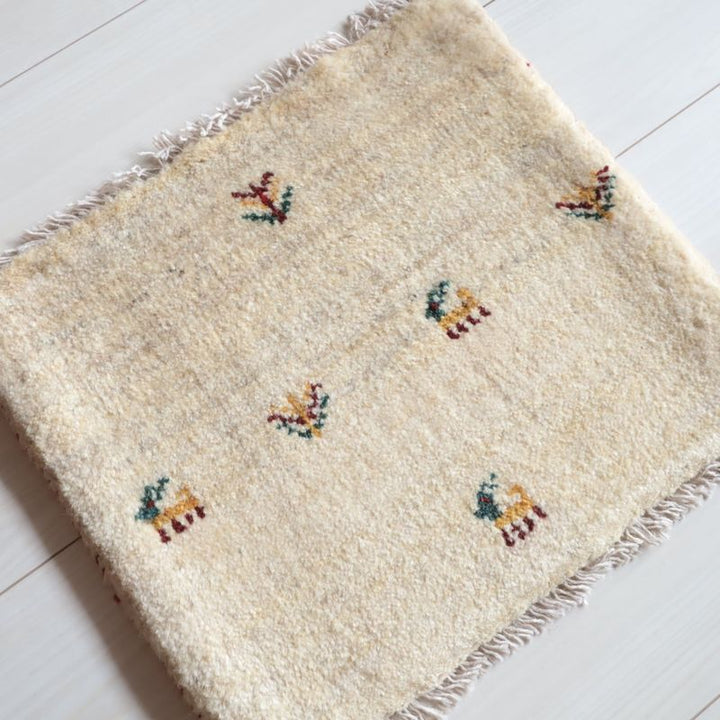 ギャッベ（ギャベ）ラティーフ　38×43cm（BP-13093）