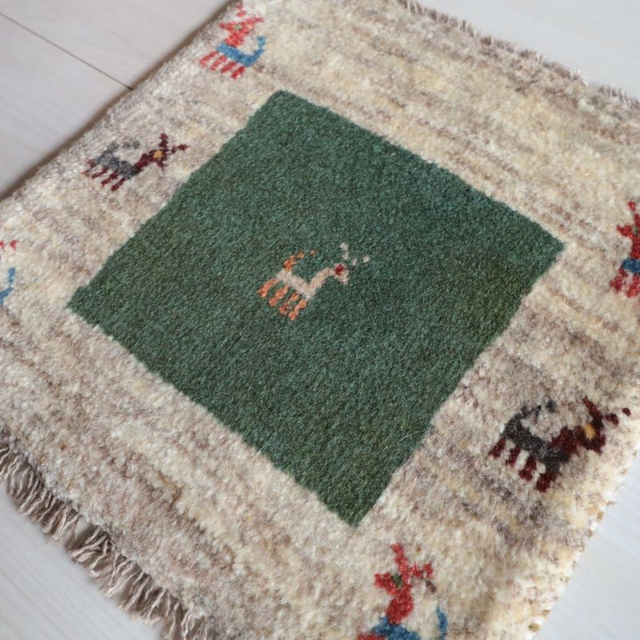 ギャッベ（ギャベ）ラティーフ　40×39cm（BP-13095）