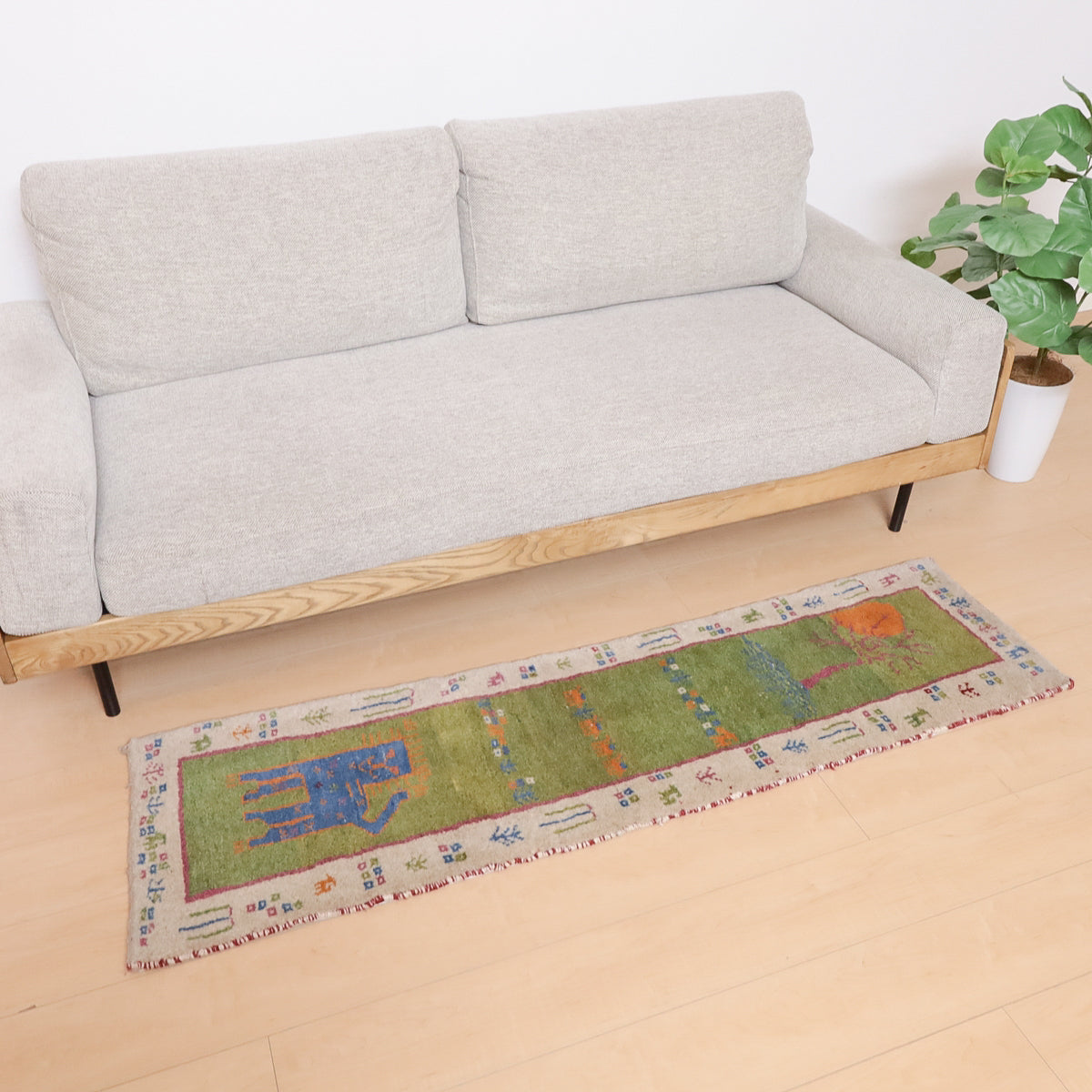 122×42cm ペルシャ絨毯 手織りギャッベ アマレ族ギャッベ ギャベランナー 120×80cm【ペルシャ絨毯 手織りギャッベ】アマレ族ギャッベ
