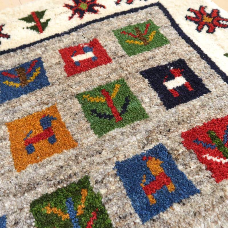 【オーダーメイド受付中】イラン　シラーズ産　ギャッベ 　（bs-10604）