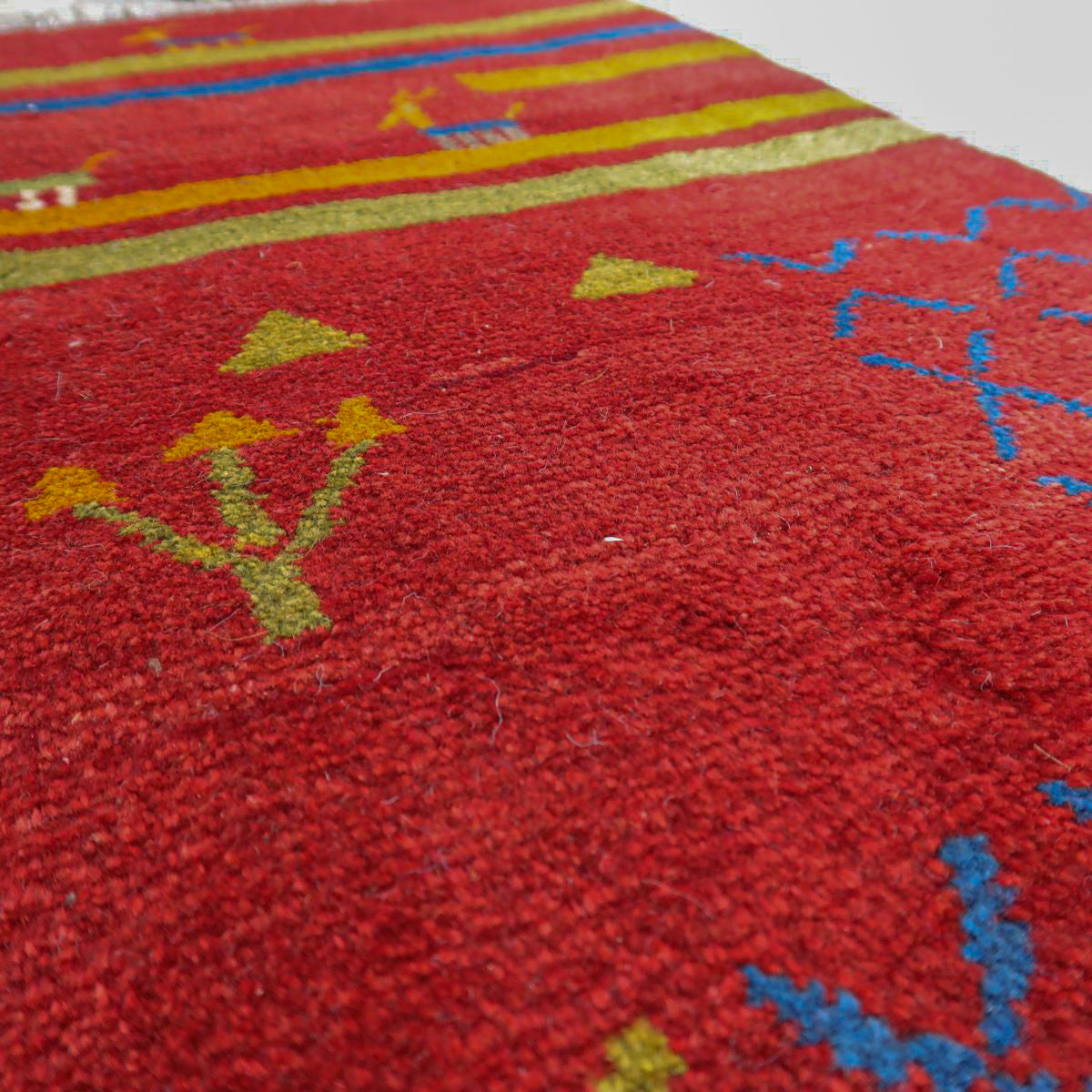 ギャッベ,玄関マット,91×68cm｜赤・カラフルライン＆伝統柄,手織り