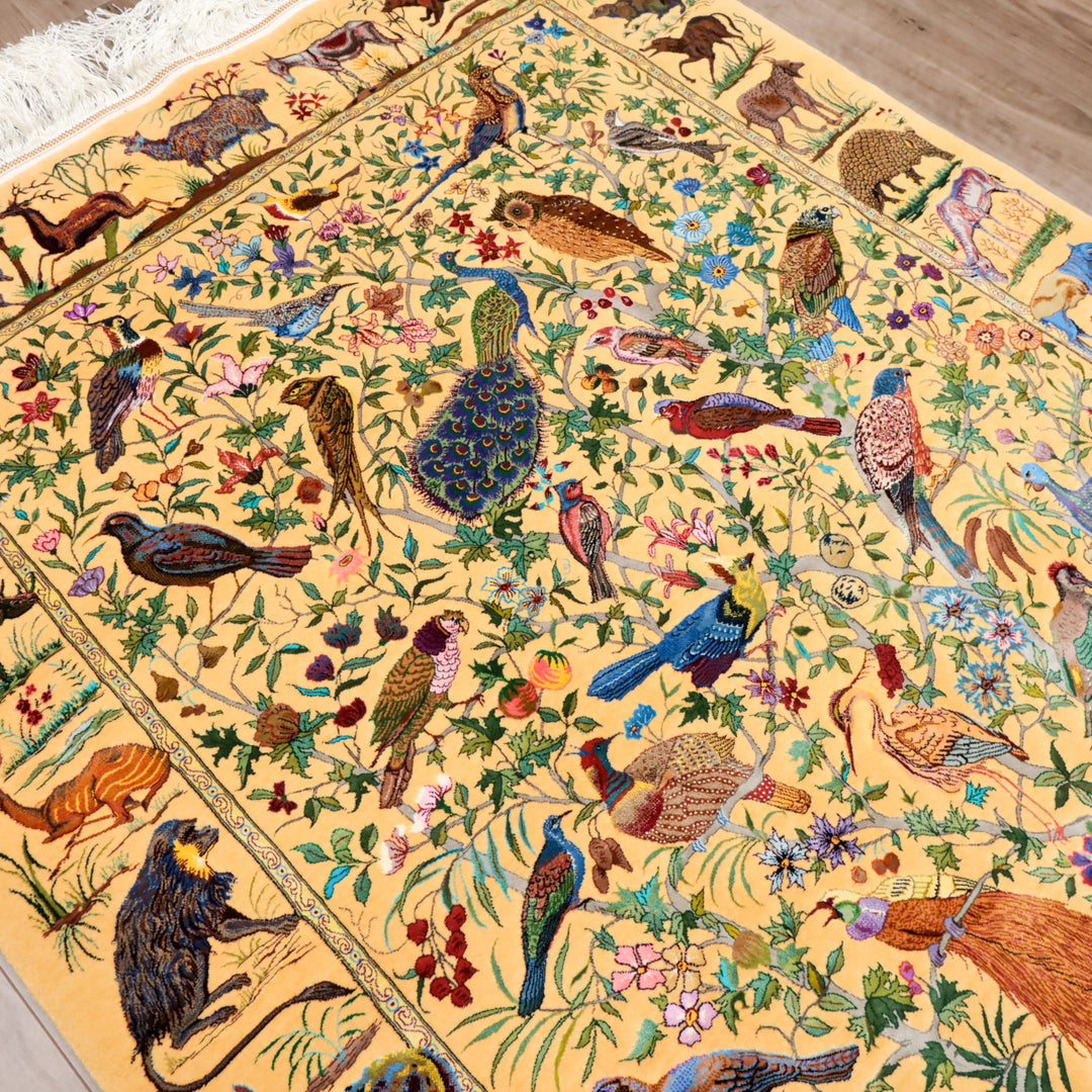 最高級ペルシャ絨毯クム、シルク100％ 楽園の鳥と動物　162×107cm（FL-13283）