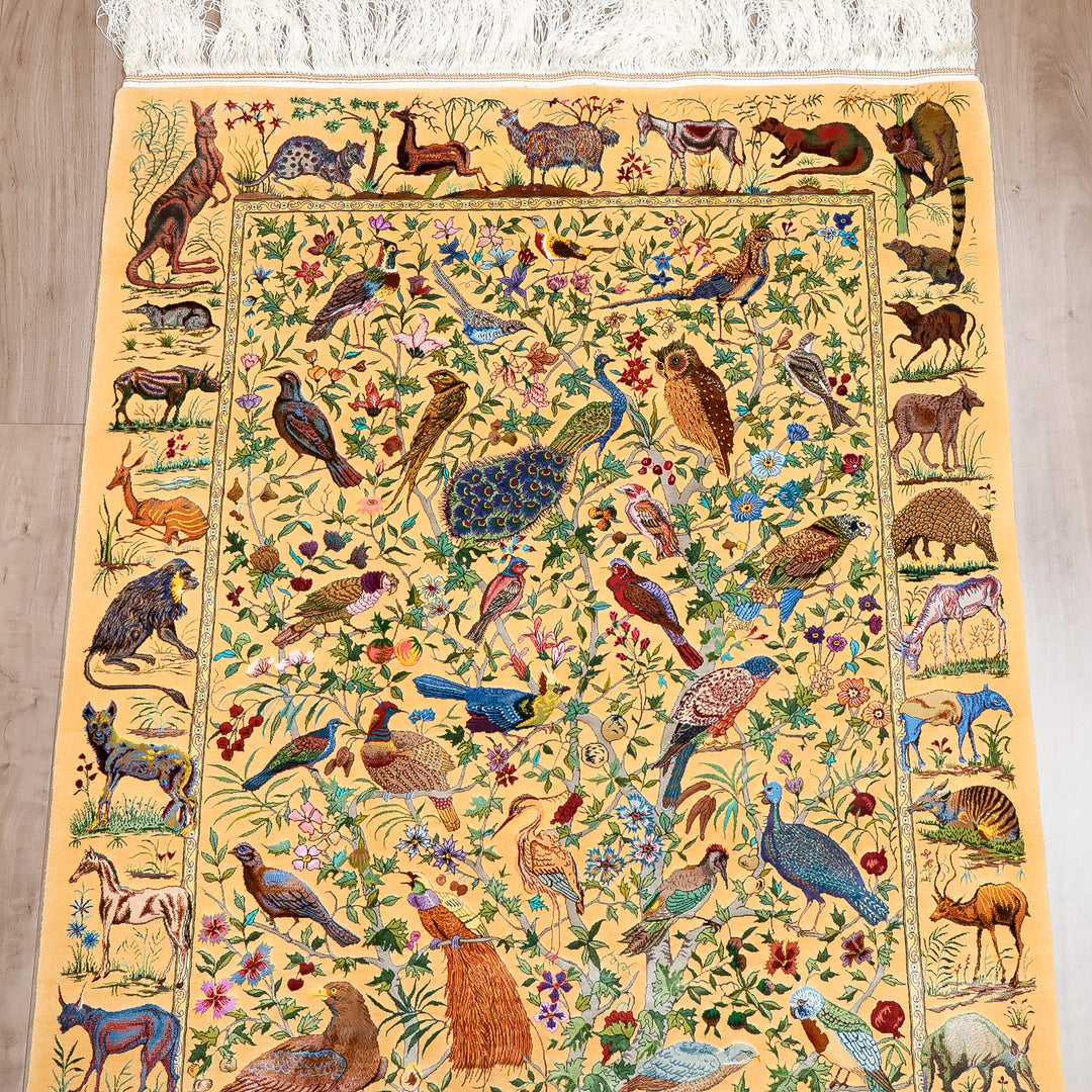 最高級ペルシャ絨毯クム、シルク100％ 楽園の鳥と動物　162×107cm（FL-13283）