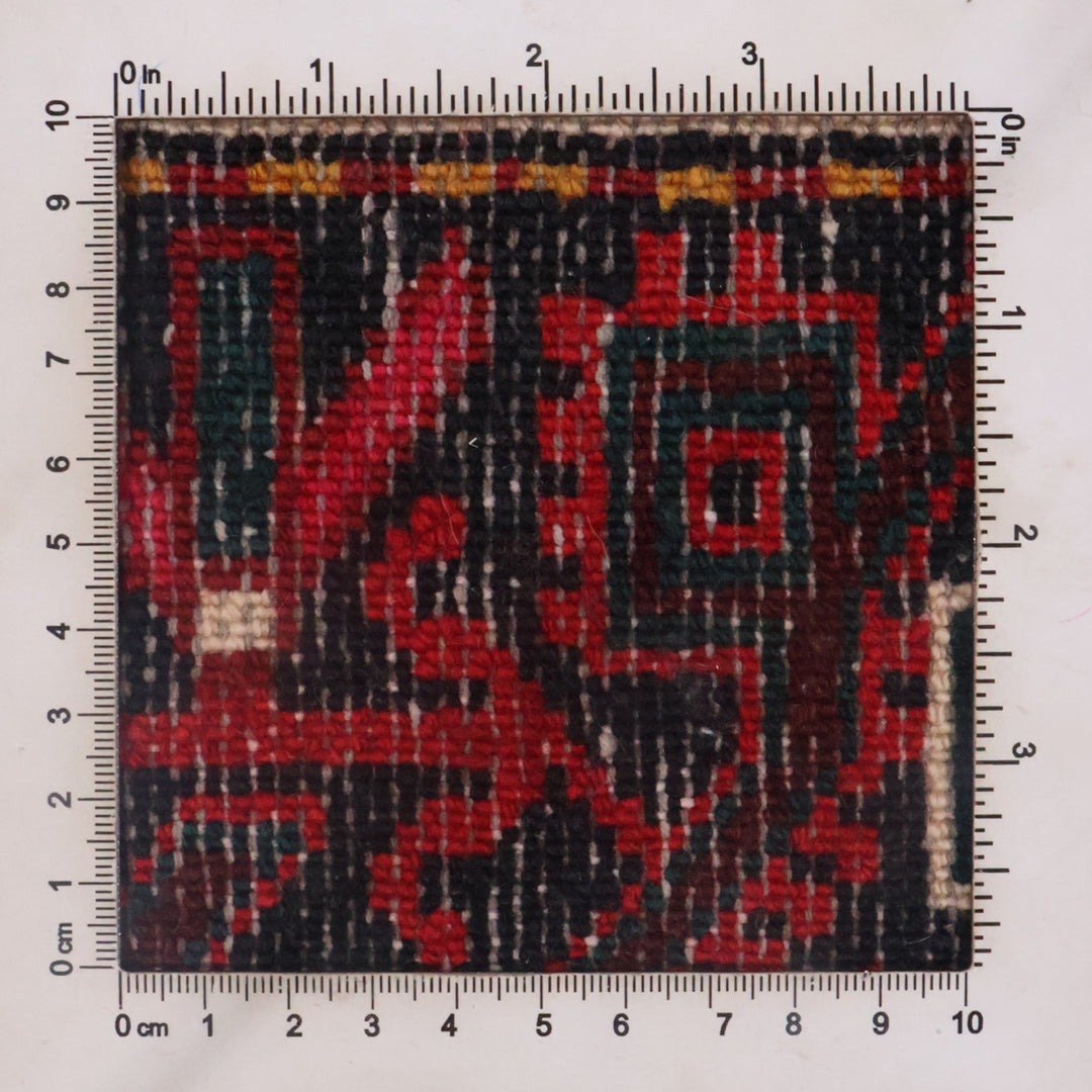 ペルシャ絨毯（イラン産）トゥイセルカーン　186×119cm（FL-70158）