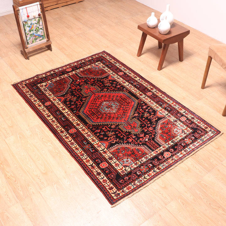 ペルシャ絨毯（イラン産）ハマダン　163×112cm（FL-70162）