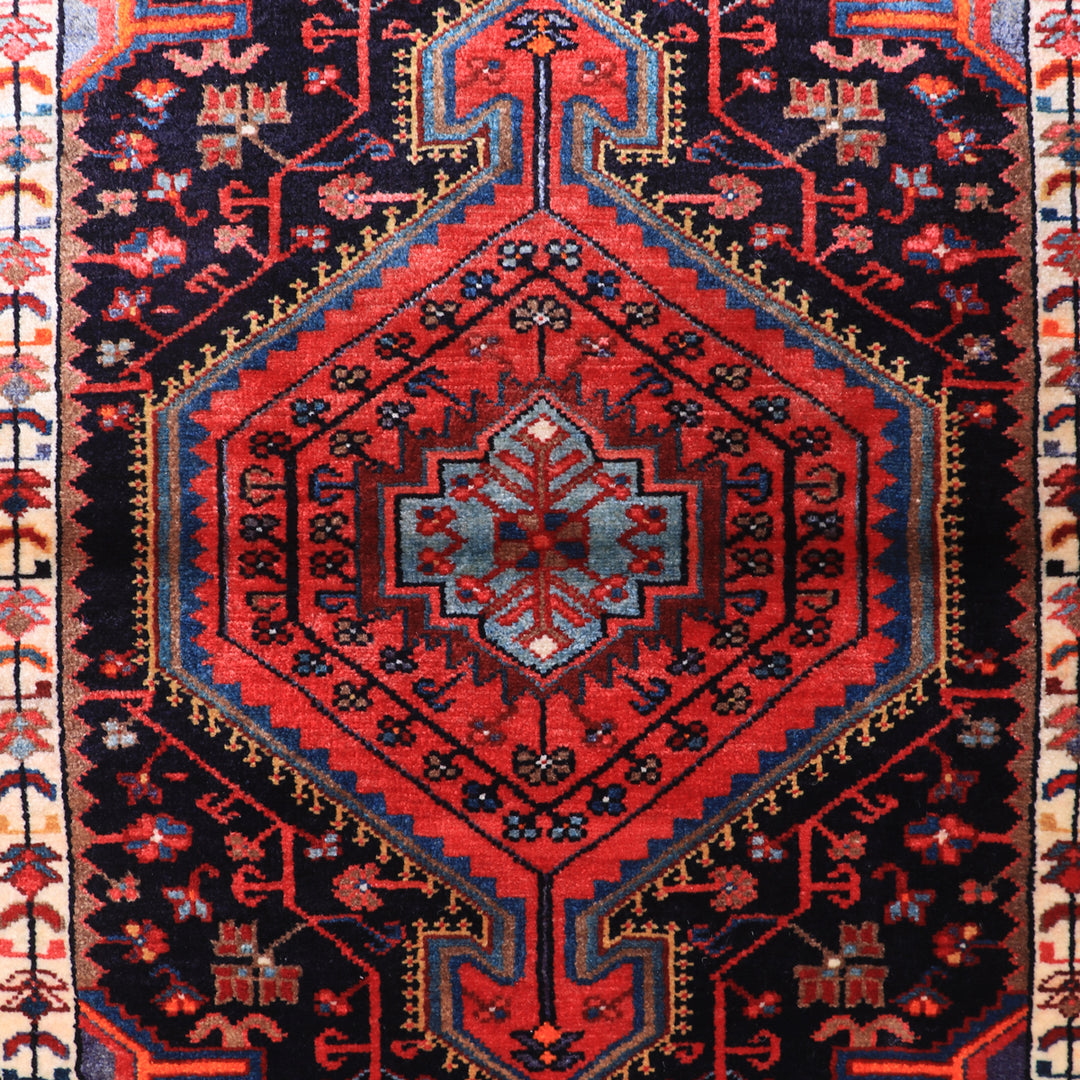 ペルシャ絨毯（イラン産）ハマダン　163×112cm（FL-70162）