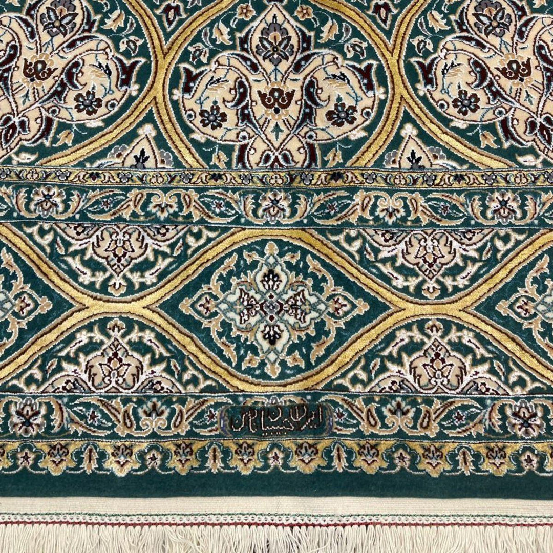 最高級ペルシャ絨毯（ナイン産）ハビビアン工房　241×165cm（FL-70362）