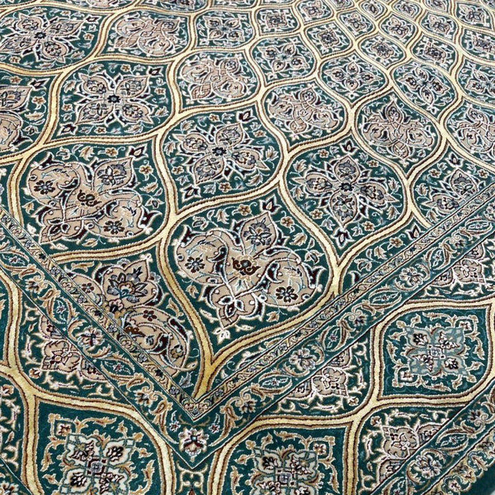最高級ペルシャ絨毯（ナイン産）ハビビアン工房　241×165cm（FL-70362）