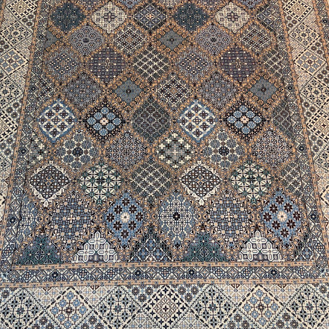 最高級ペルシャ絨毯（ナイン産）ハビビアン工房　308×208cm（FL-70366）